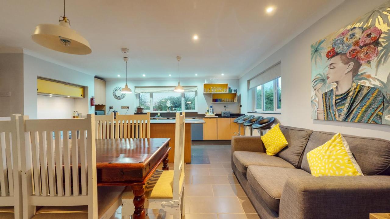 Jaw-Dropping Beach House In Anglesey Benllech Exterior foto